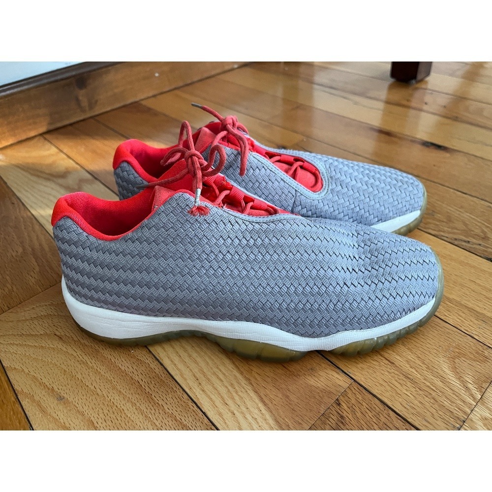 Air Jordan Future Low Wolf Grey/White/Infrared Big Kids Size 7